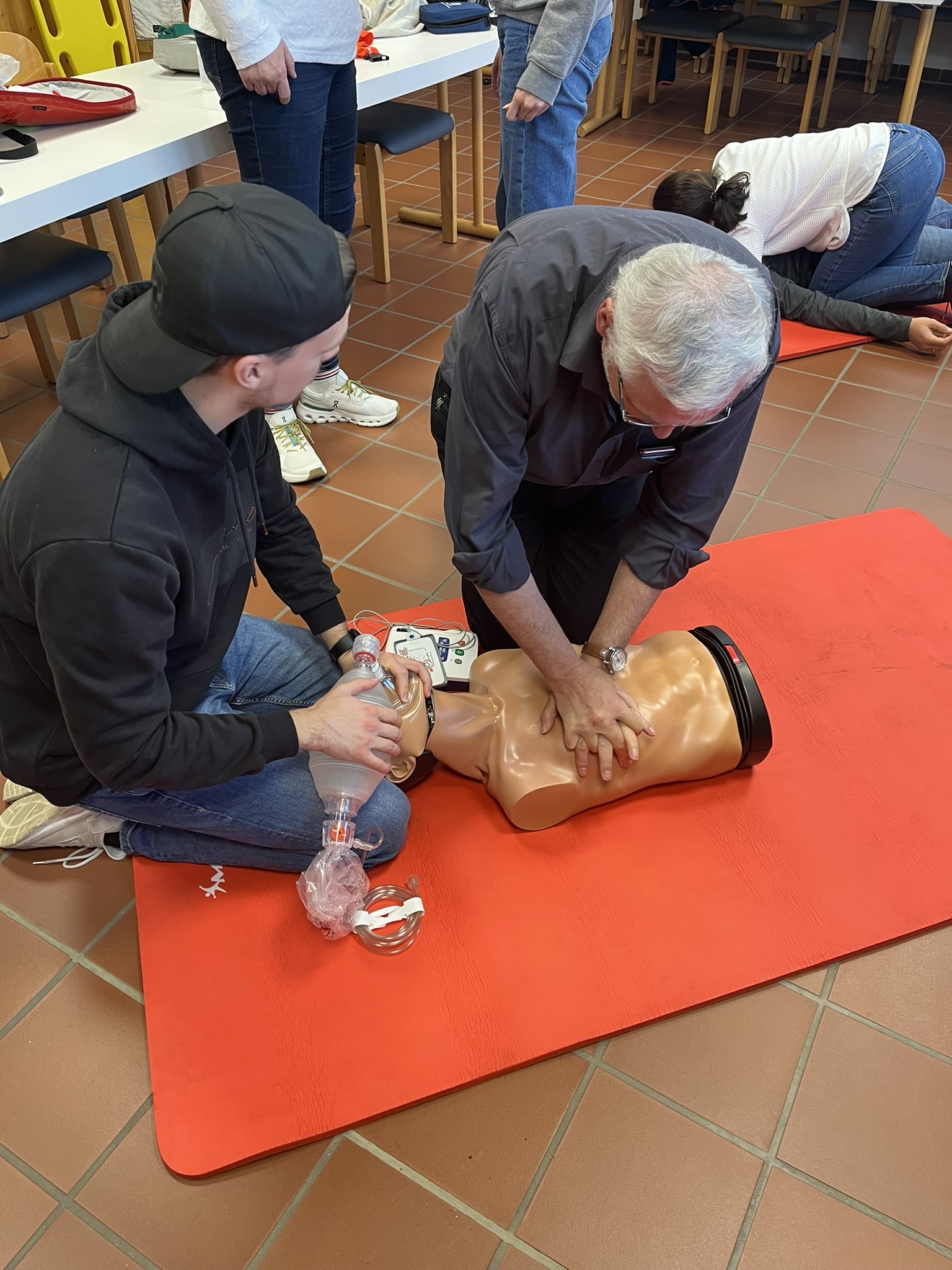 09. November 2024: Erweiterter Erste Hilfekurs im Feuerwehrhaus